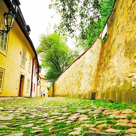 Garden Residence Prague Castle Bagian luar foto