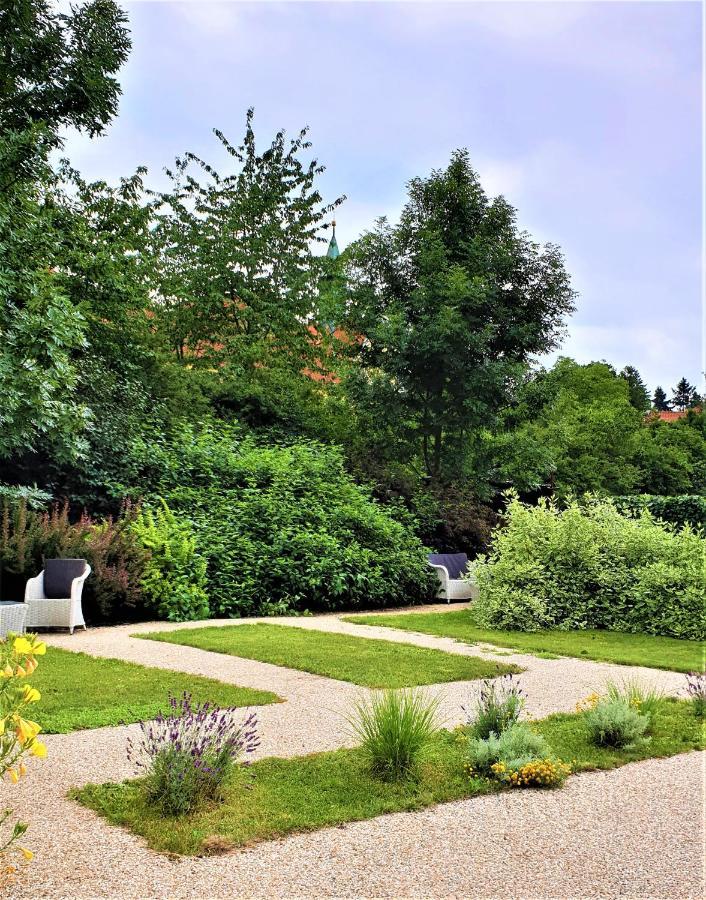 Garden Residence Prague Castle Bagian luar foto