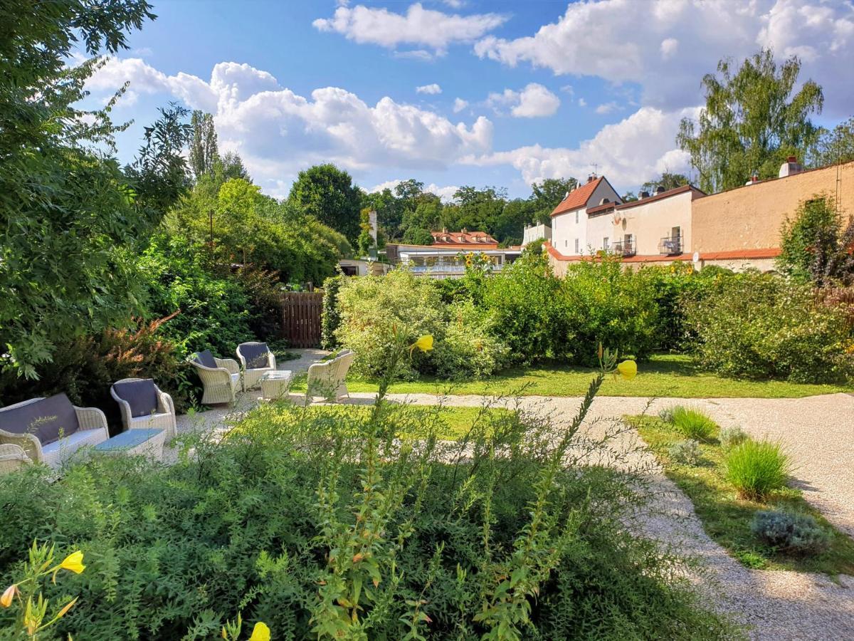 Garden Residence Prague Castle Bagian luar foto